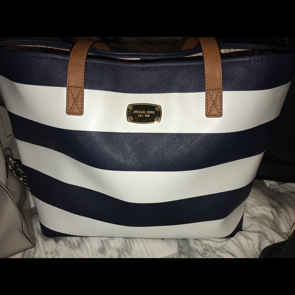 Michael Kors Jet Set Travel Tote